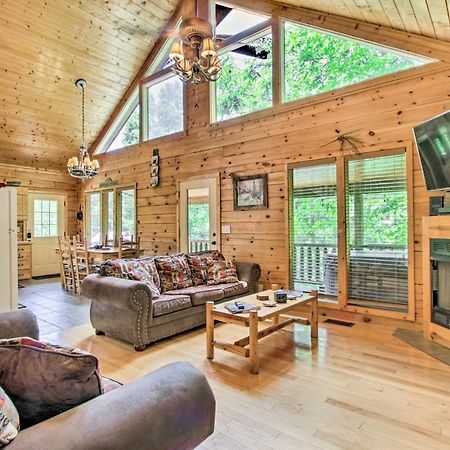 Cabin With Hot Tub And Deck About 12 Mi To Pigeon Forge! เซอเวียร์วีล ภายนอก รูปภาพ