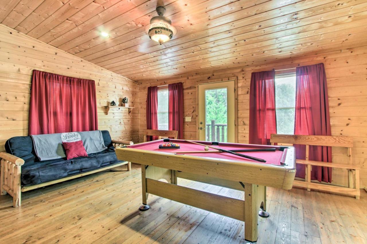 Cabin With Hot Tub And Deck About 12 Mi To Pigeon Forge! เซอเวียร์วีล ภายนอก รูปภาพ