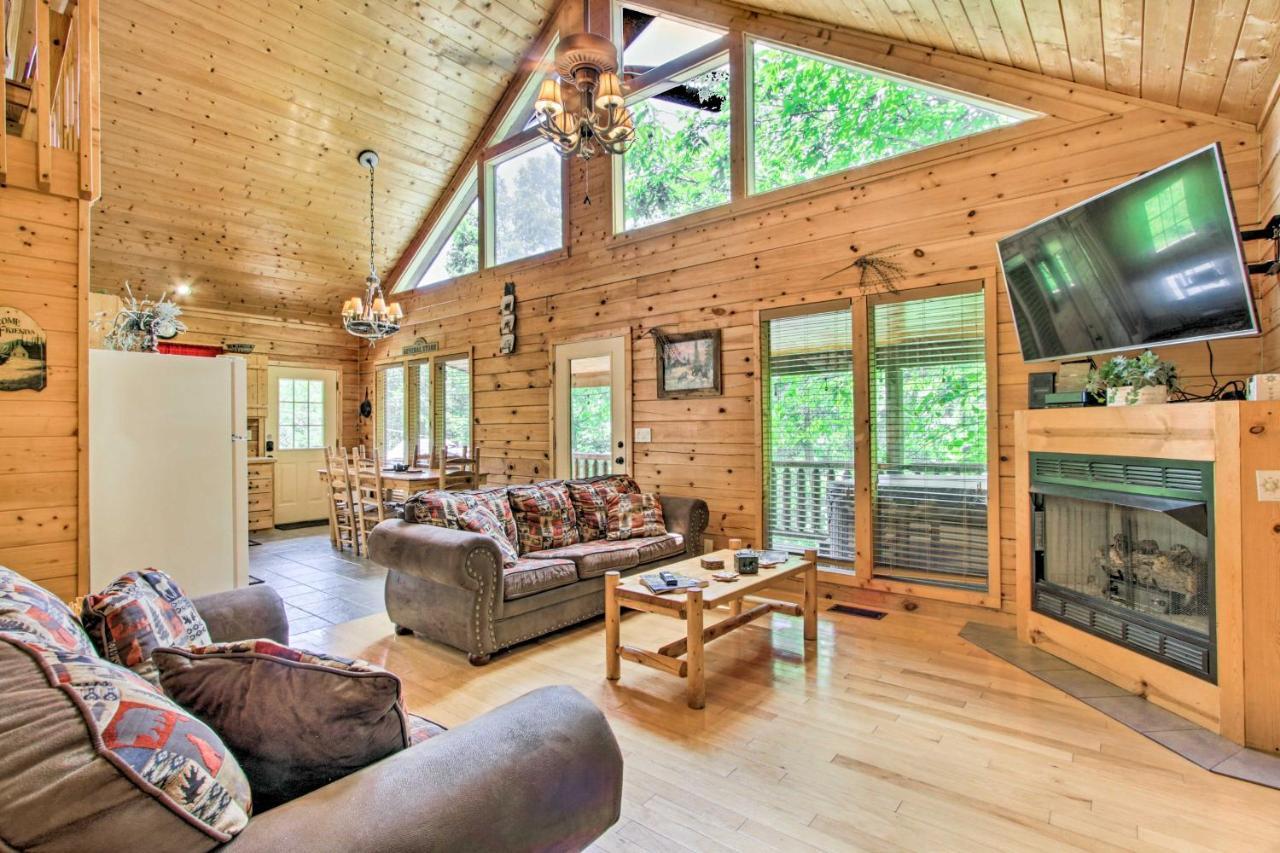 Cabin With Hot Tub And Deck About 12 Mi To Pigeon Forge! เซอเวียร์วีล ภายนอก รูปภาพ