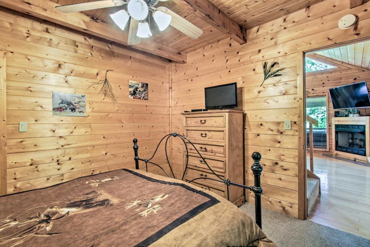 Cabin With Hot Tub And Deck About 12 Mi To Pigeon Forge! เซอเวียร์วีล ภายนอก รูปภาพ