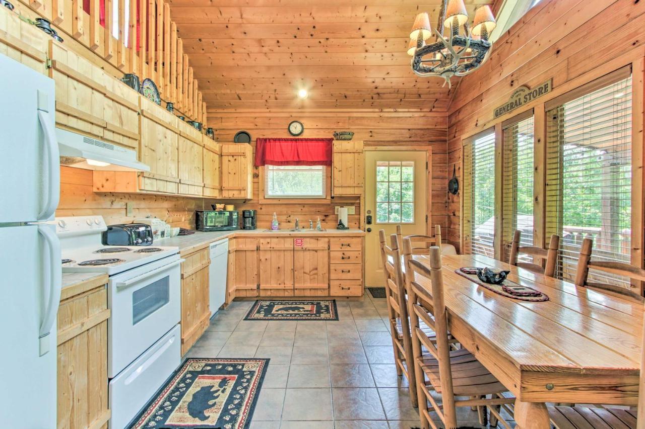 Cabin With Hot Tub And Deck About 12 Mi To Pigeon Forge! เซอเวียร์วีล ภายนอก รูปภาพ